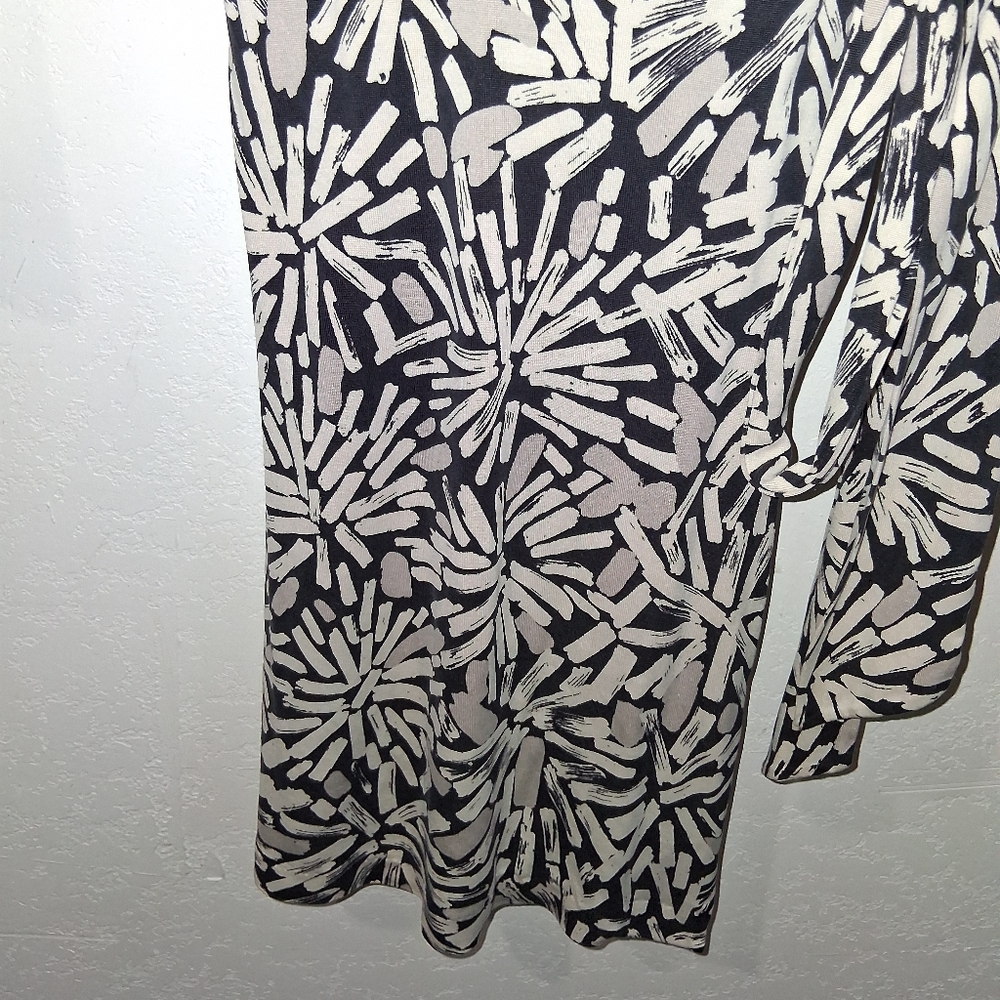 DIANE VON FURSTENBURG Melicent Wrap Dress - Picture 7 of 10
